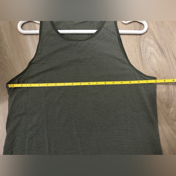 Lululemon Tank Top - Picture 4 of 4